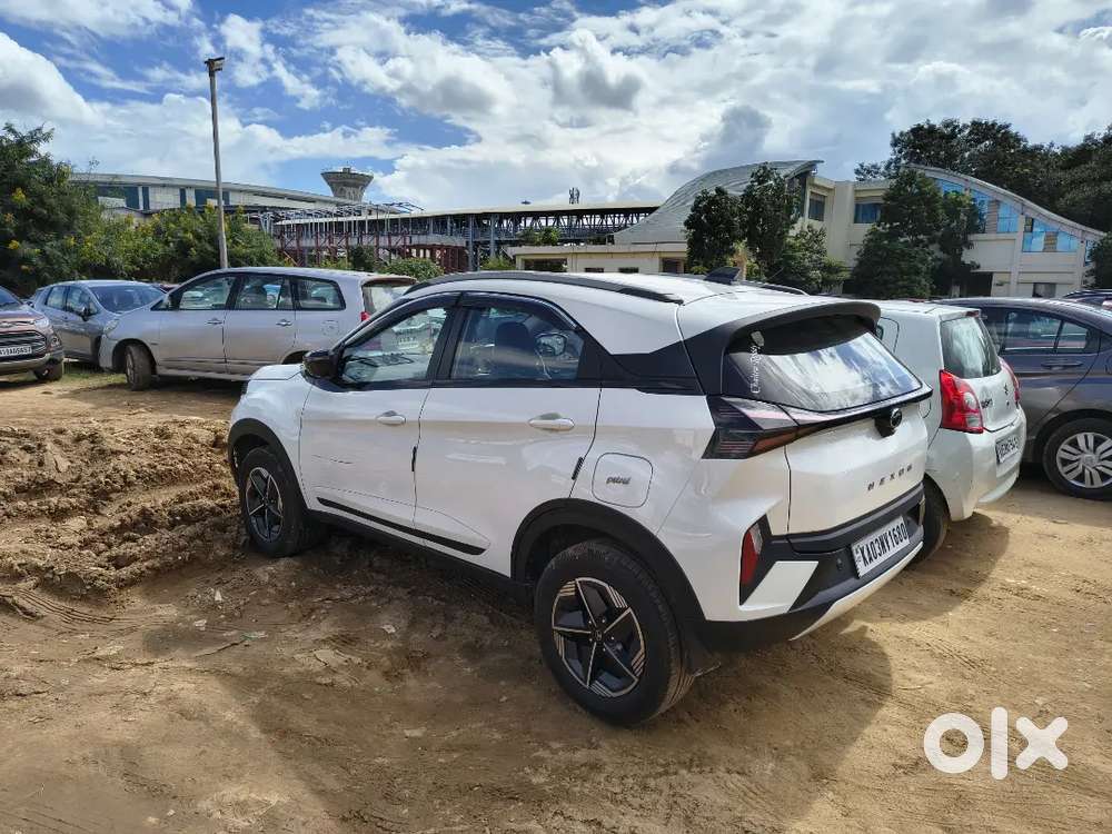 Tata Nexon 2024 Petrol Well Maintained
