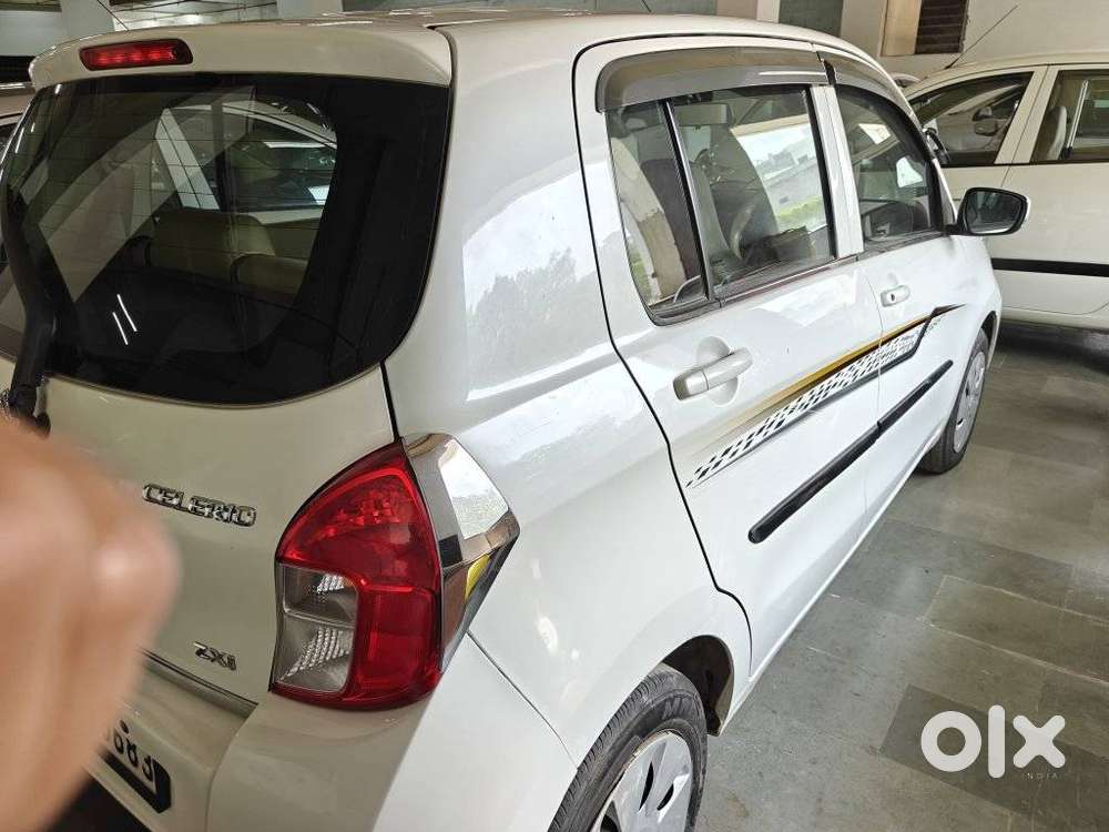 Maruti Suzuki Celerio Zxi Mt, 2017, Petrol