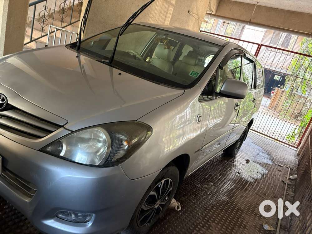 Toyota Innova 2010 Diesel 101150 Km Driven