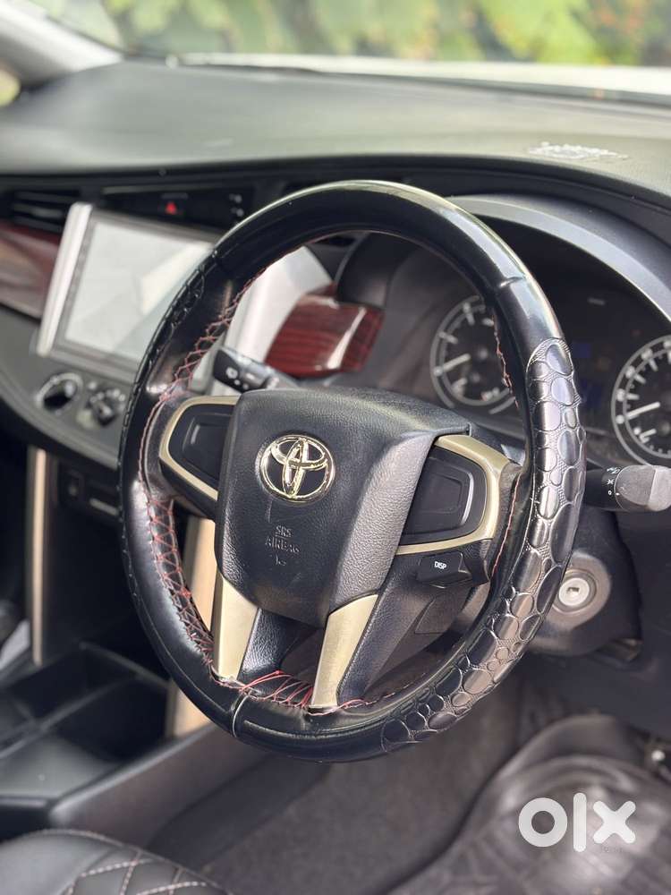 Toyota Innova Crysta 2.8 Gx At 8s, 2017, Diesel