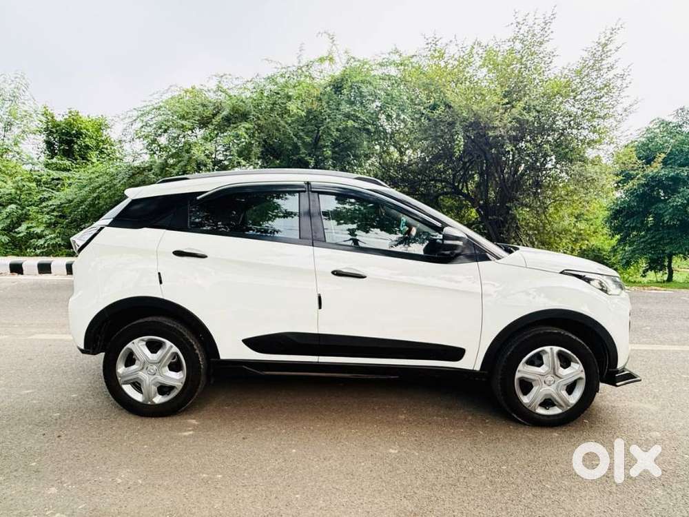 Tata Nexon 1.5 Revotorq Xm Plus (s), 2022, Petrol