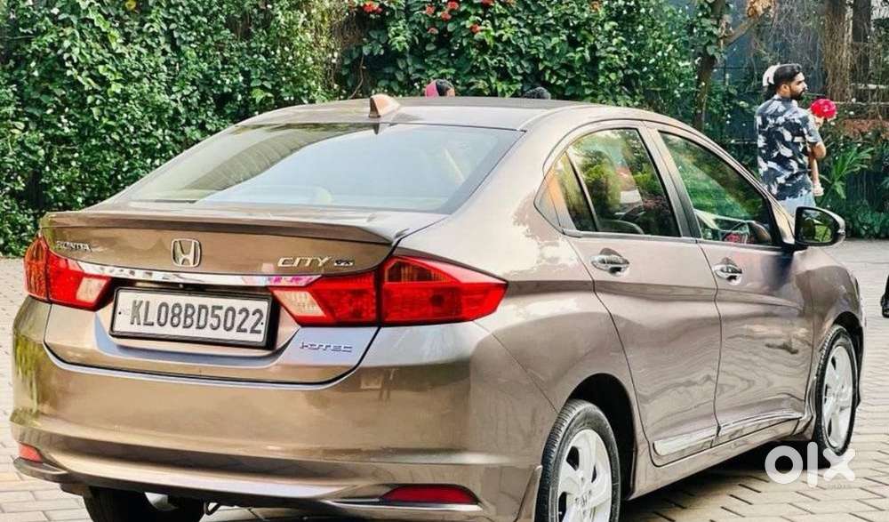 Honda City 2014 Model Sunroof