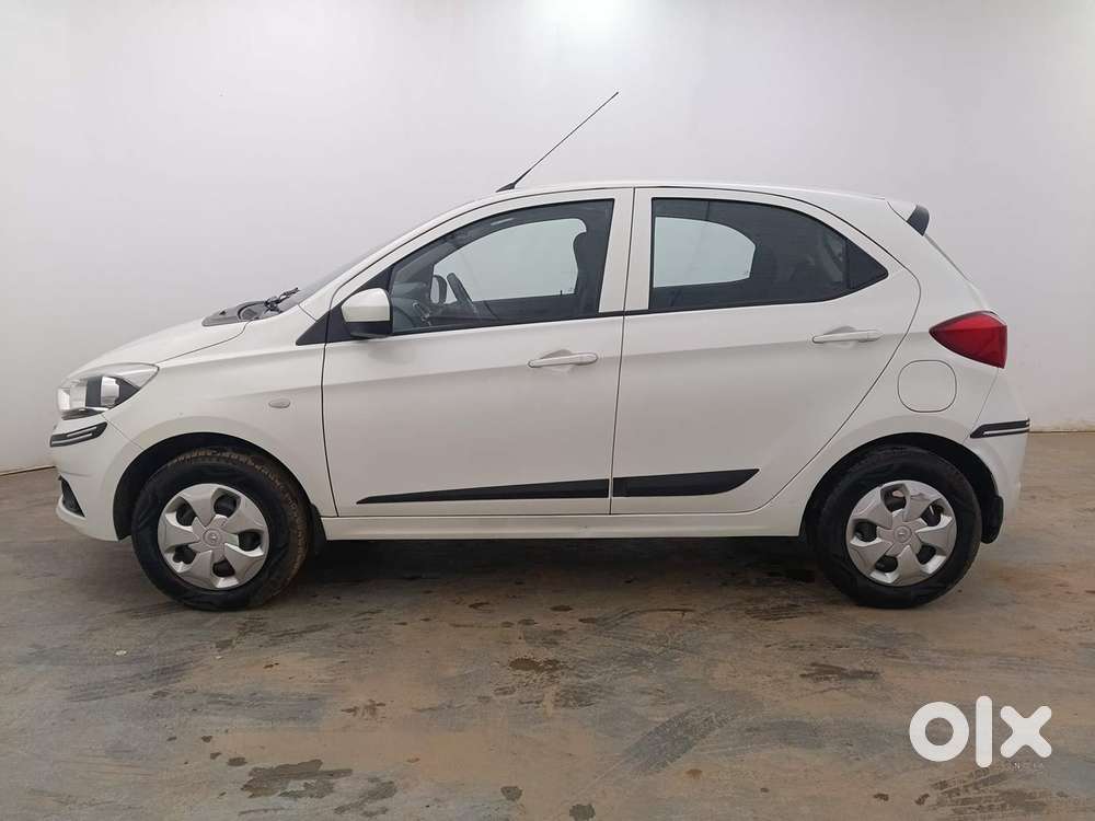 Tata Tiago 1.2 Revotron Xt, 2018, Petrol