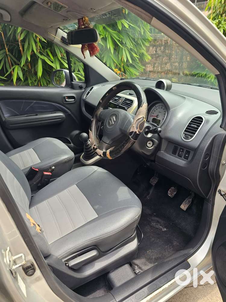 Maruti Suzuki Ritz Vxi, 2012, Petrol