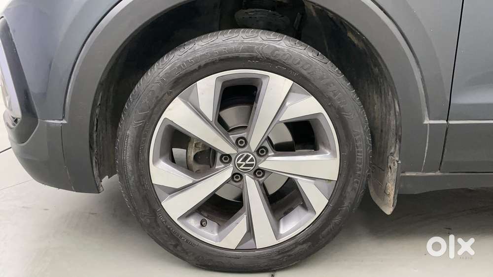 Volkswagen Taigun Topline 1.0 Tsi Mt (electric Seats), 2022, Petrol