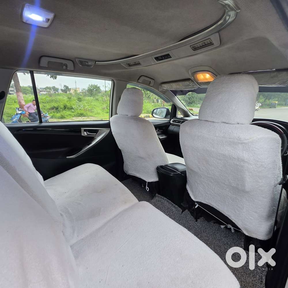 Toyota Innova Crysta 2.4 V 8 Str, 2017, Diesel
