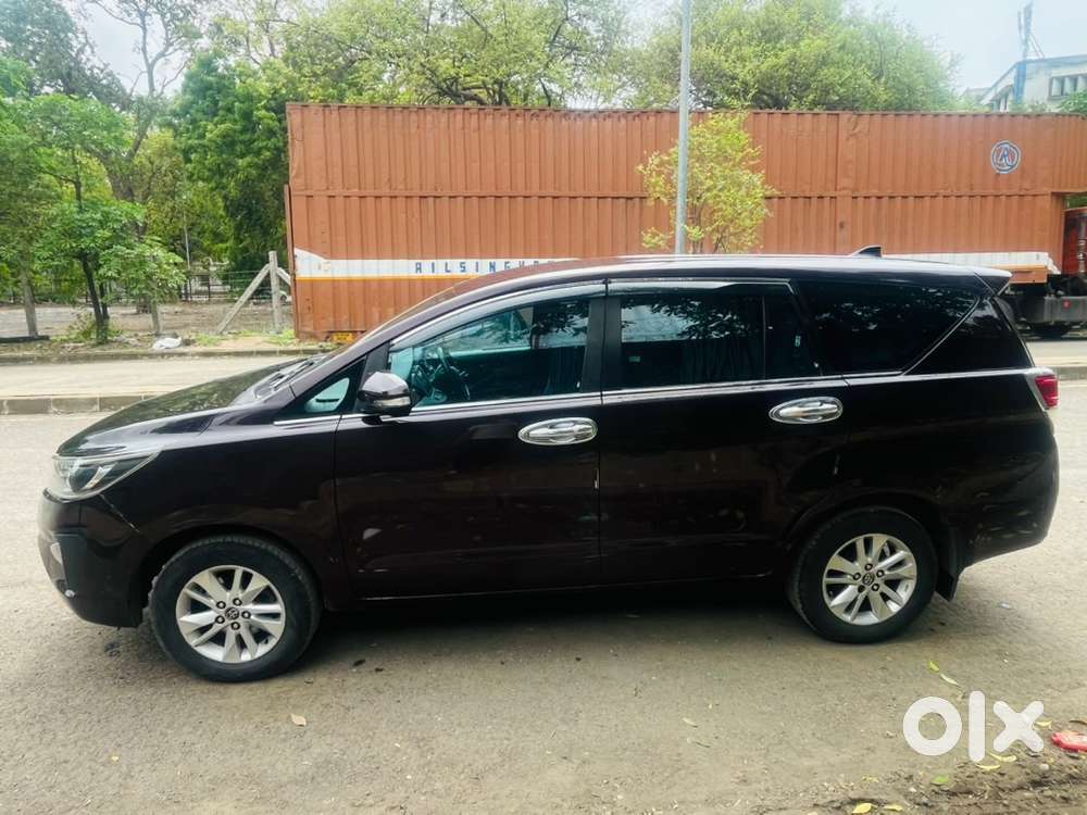 Toyota Innova Crysta 2.4 2016 Diesel Manual