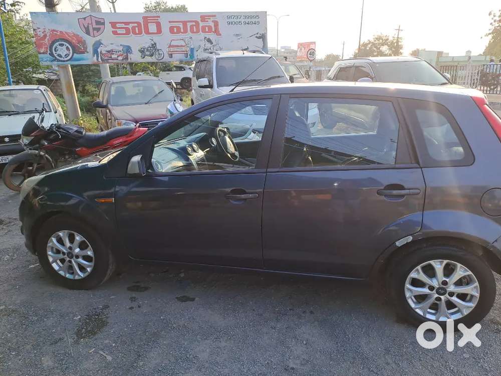 Ford Figo Titanium 2014
