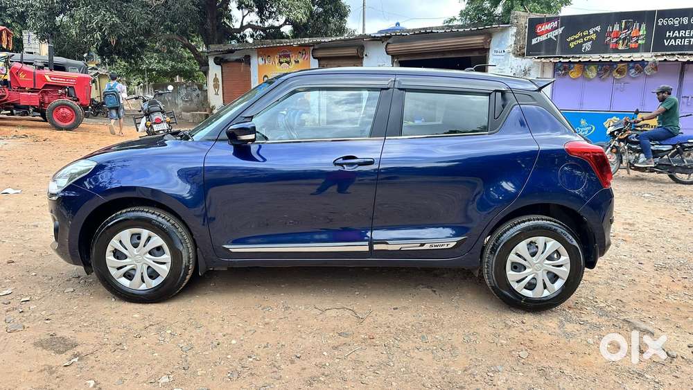 Maruti Suzuki Swift 1.2 Vxi (o), 2022, Petrol