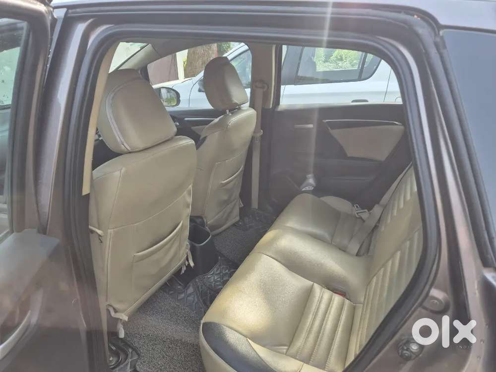 Honda Jazz 2015 Diesel 125000 Km Driven