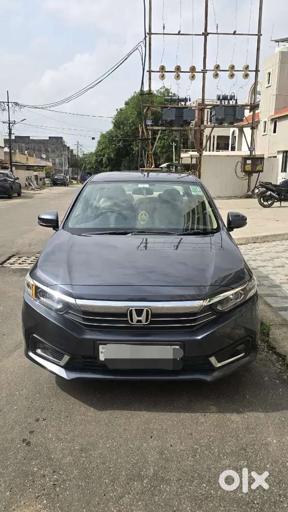 2024 Honda Amaze Vx Mt | 1st Owner | Only 4,500 Km