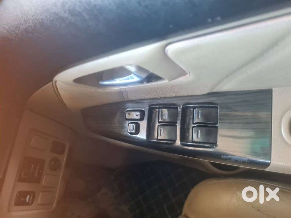 Toyota Fortuner 4x2 Manual, 2014, Diesel