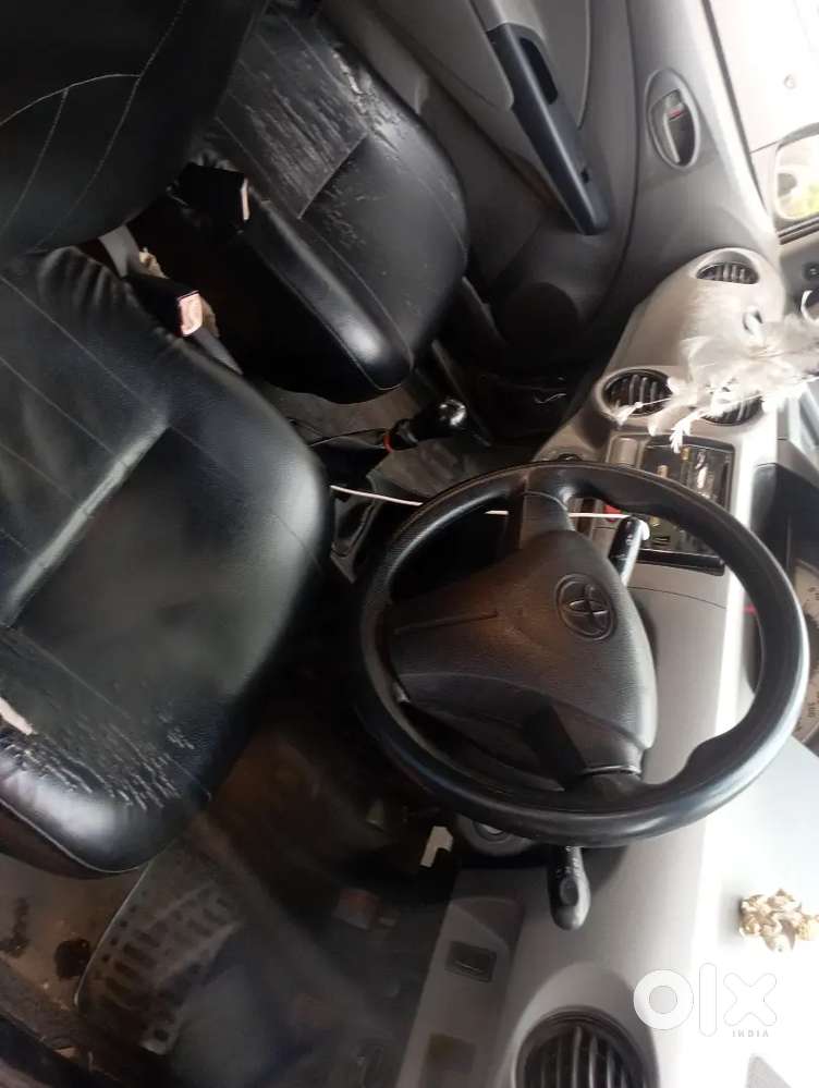 Toyota Etios 2011 Petrol 136000 Km Driven
