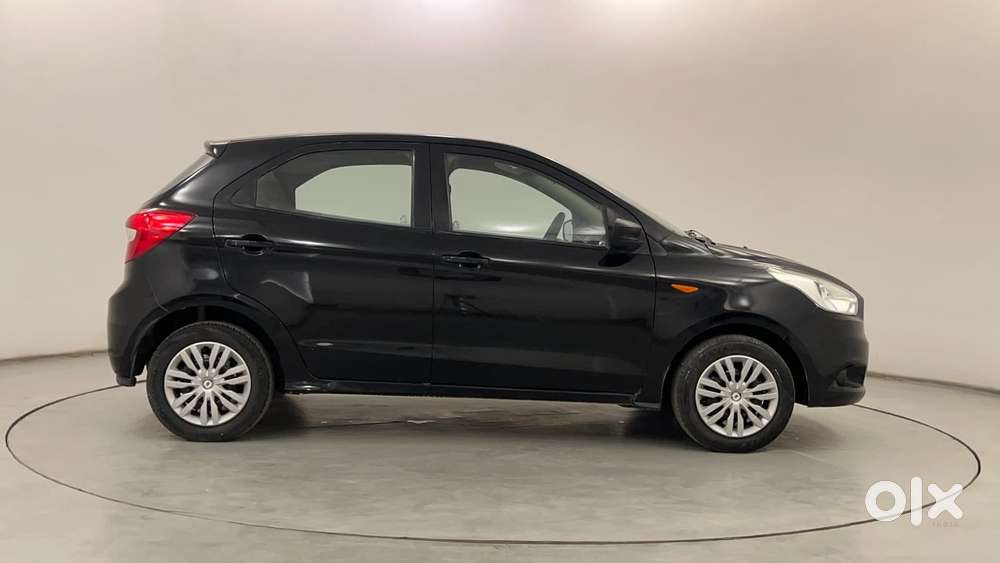 Ford Figo Ambiente, 2015, Petrol