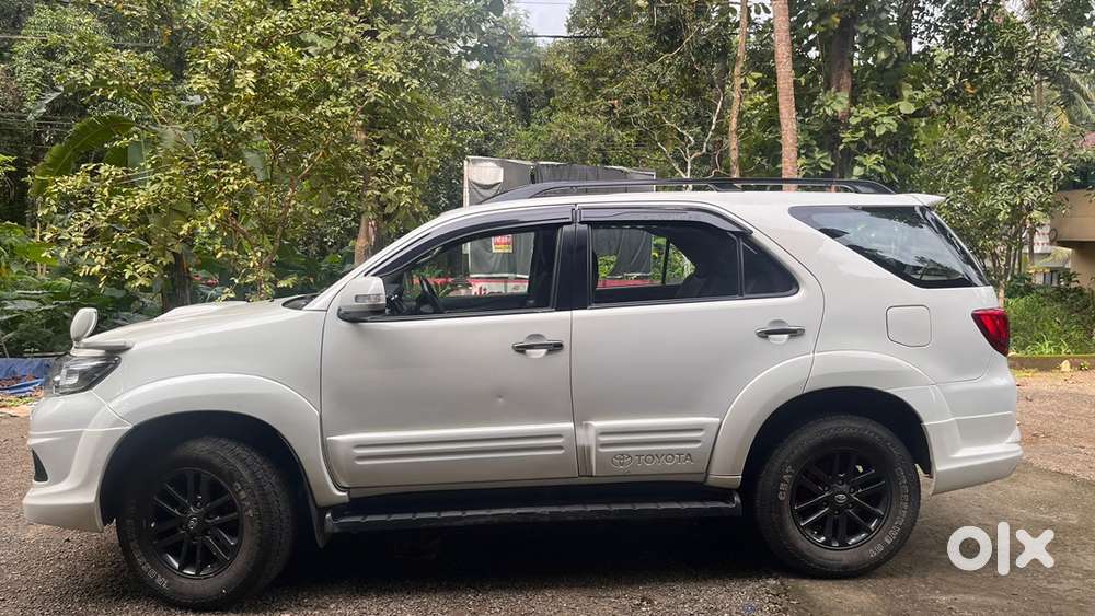 2015 Toyota Fortuner Diesel Manual