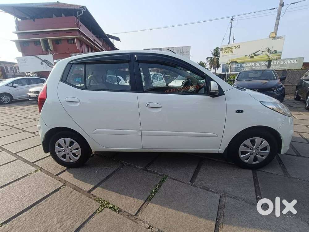 Hyundai I10 Sportz, 2012, Petrol