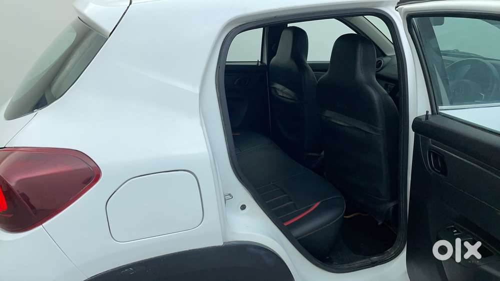 Renault Kwid 1.0 Rxt Amt, 2022, Petrol