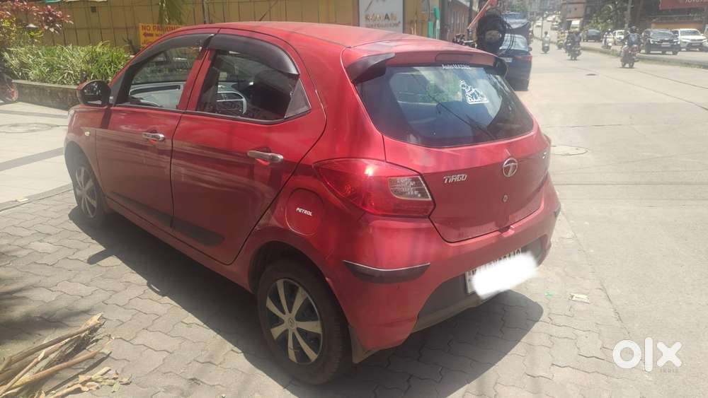 Tata Tiago 1.2 Revotron Xt (o), 2017, Petrol