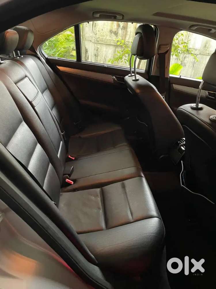 Mercedes-benz  C-class 250v6 2010 Petrol