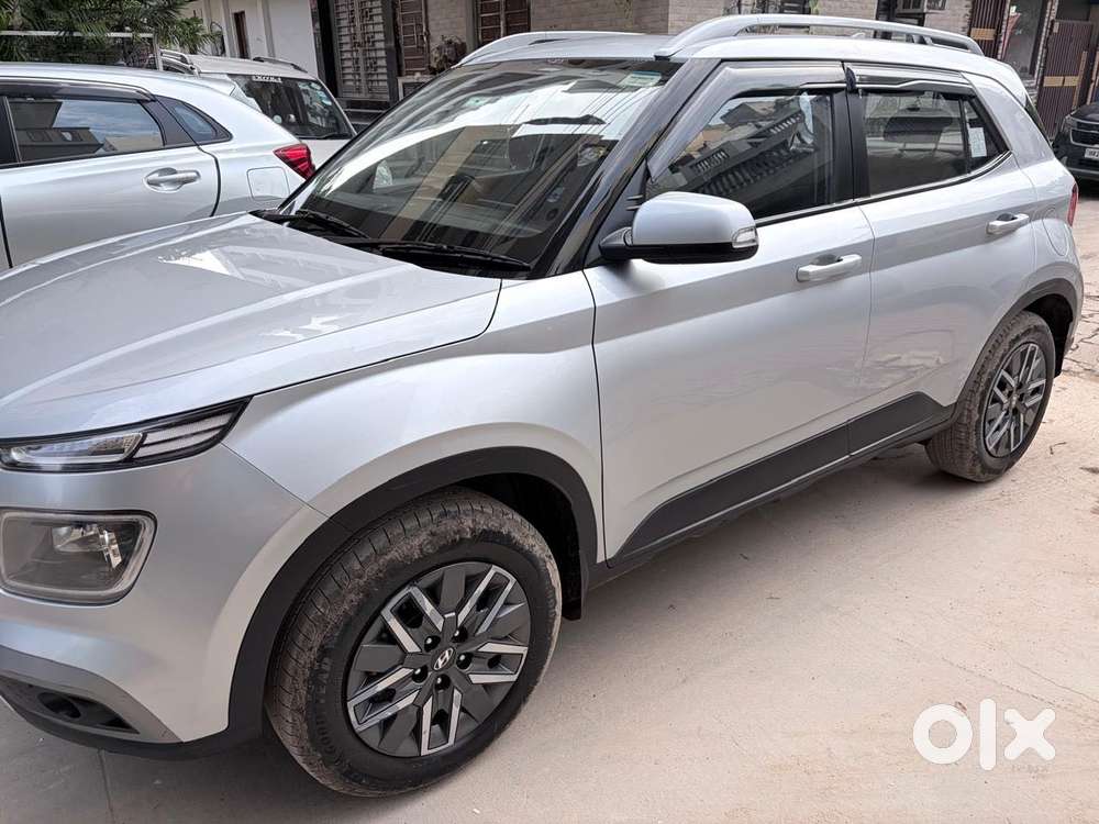 Hyundai Venue Sx Mt, 2022, Diesel