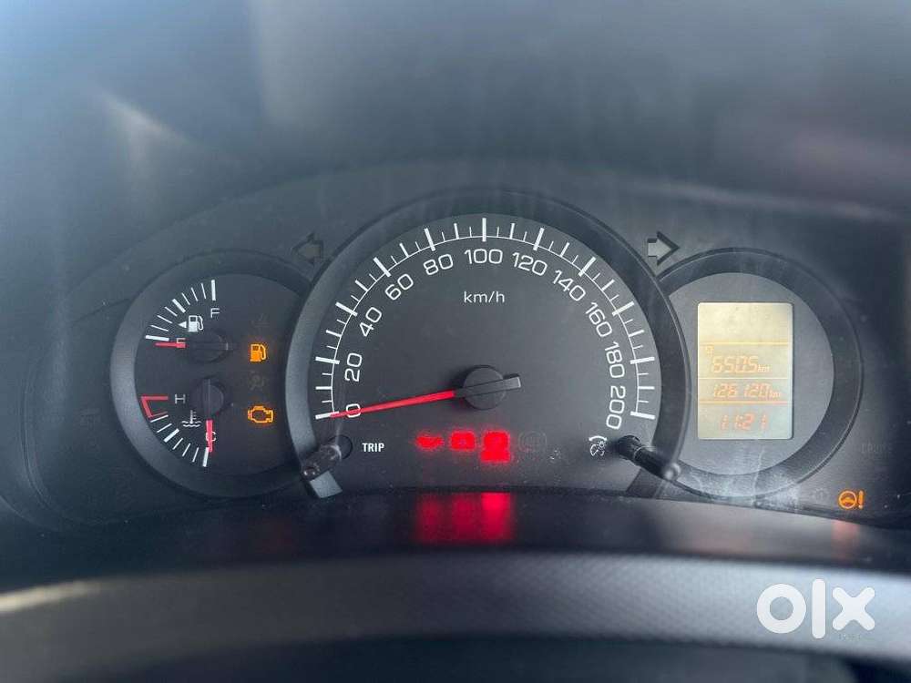 Maruti Suzuki Swift Lxi, 2016, Petrol