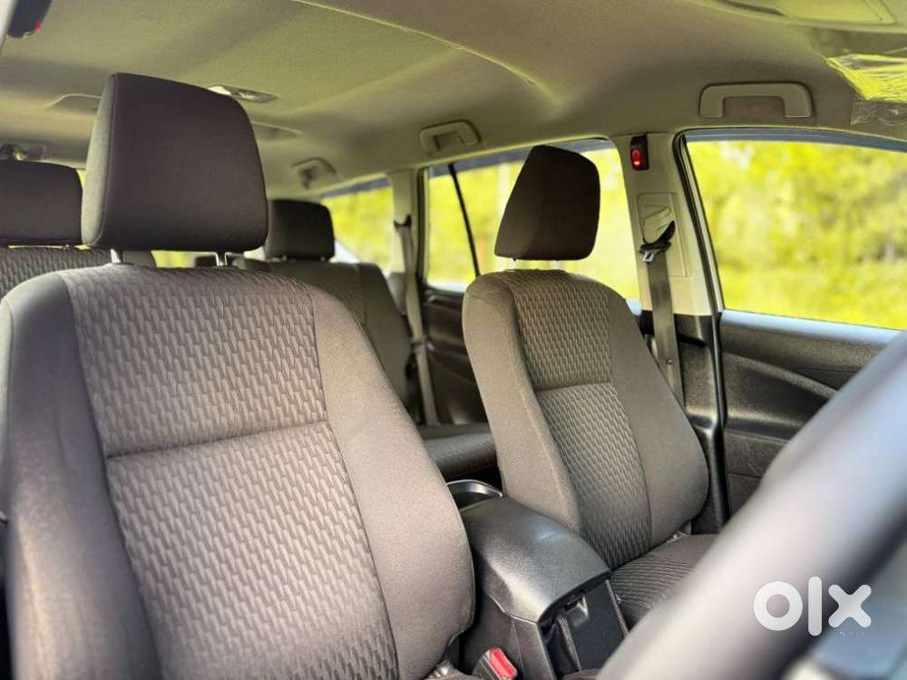 Toyota Innova Crysta 2.4 G Mt, 2022, Diesel