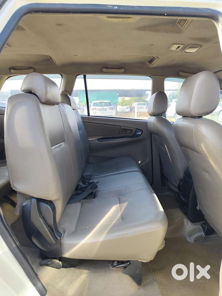 Toyota Innova 2016