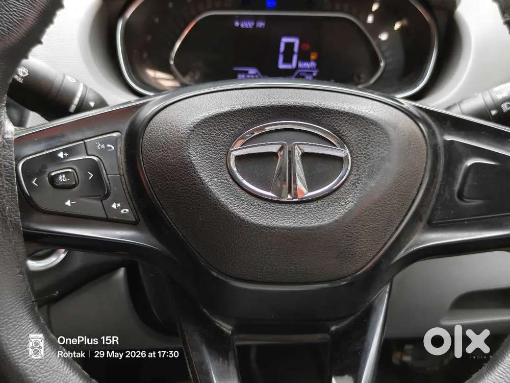 High End Model Company Cng Tata Tigor