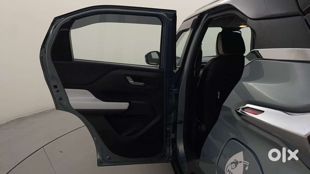 Tata Punch Creative Amt, 2022, Petrol