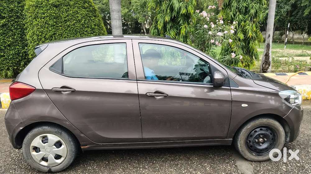 Tata Tiago Revotron Xt 2017 Petrol Manual