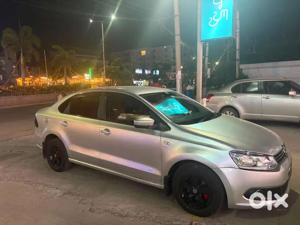 Volkswagen Vento 2011 Petrol Breeze