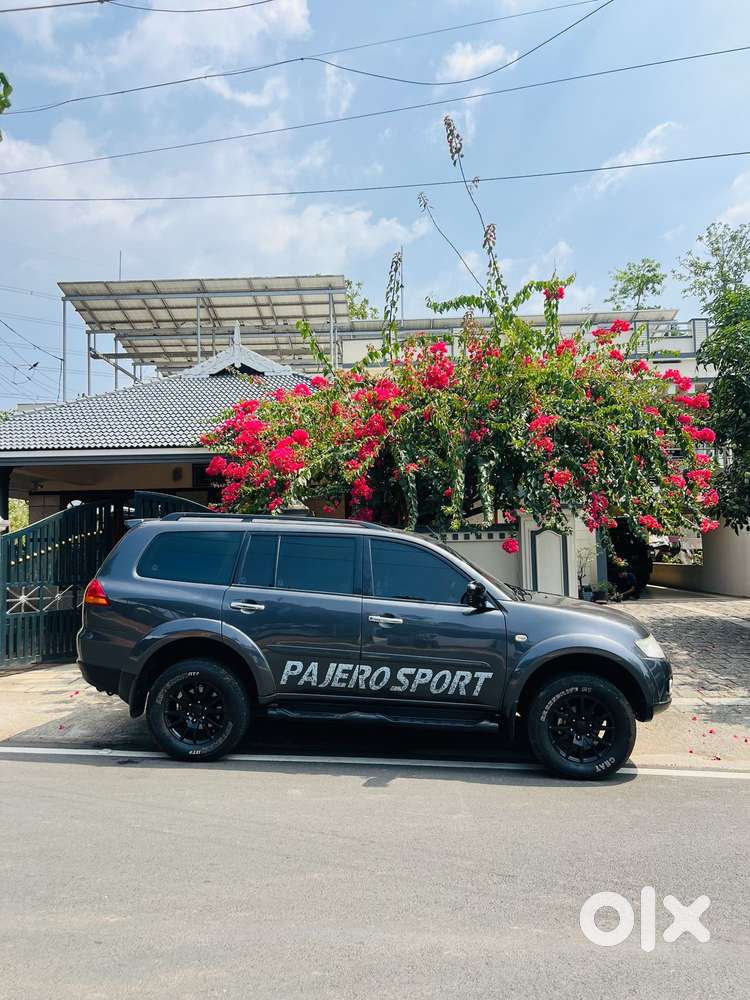 Mitsubishi Pajero Sport 2.5 Manual, 2013, Diesel