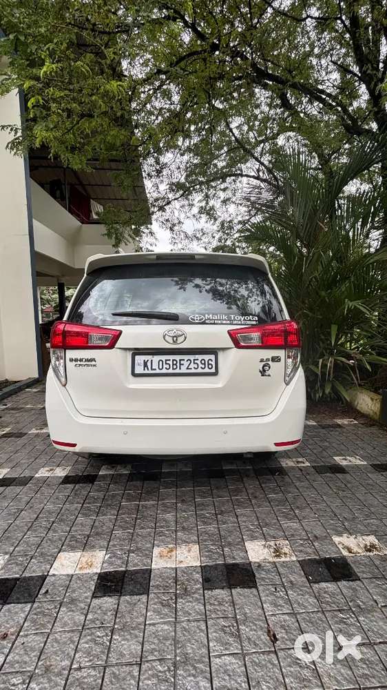 Toyota Innova Crysta 2017 Diesel Automatic With Company History