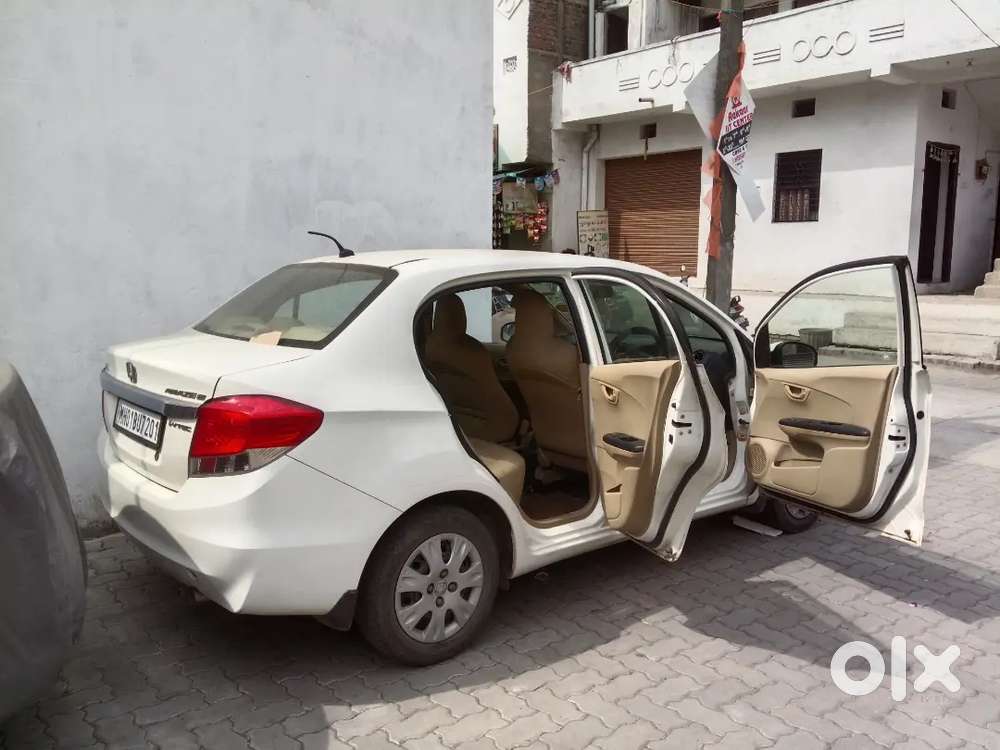 Honda Amaze 2nd Gen 2015 81000 Km Driven