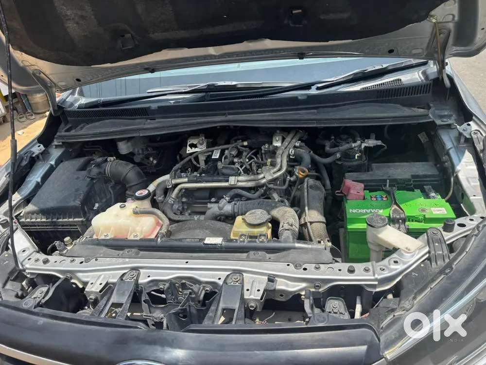 Innova Crysta Diesel 2019 G