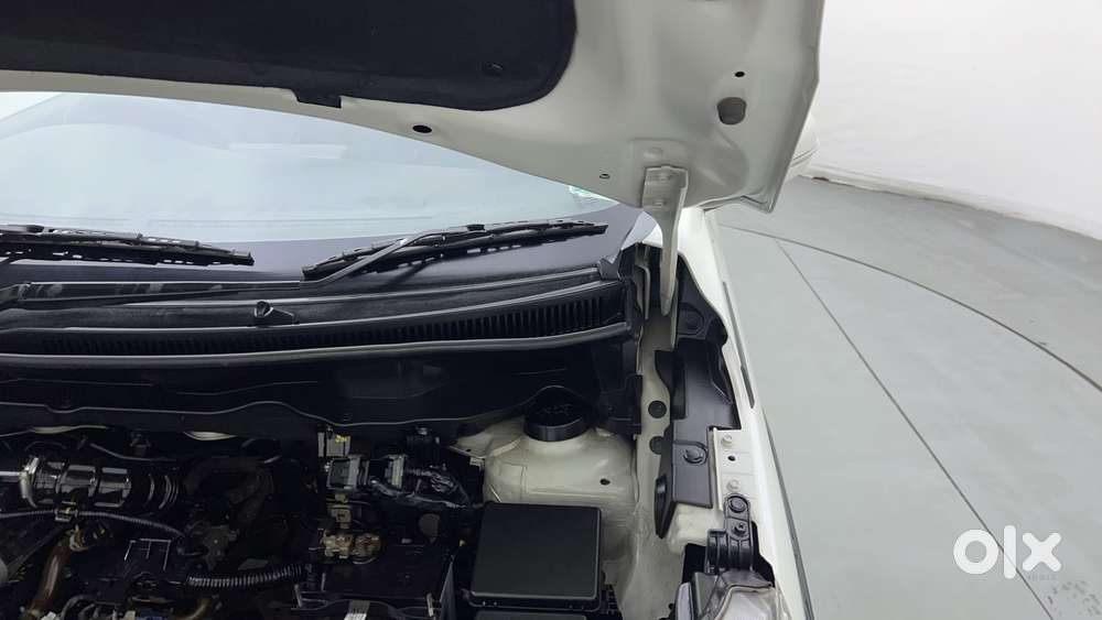 Maruti Suzuki Xl6 1.5 Zeta At, 2022, Petrol