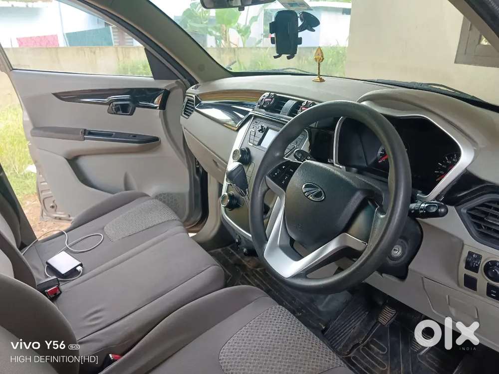 Mahindra Kuv100 Nxt 2016 Petrol Manual Dual