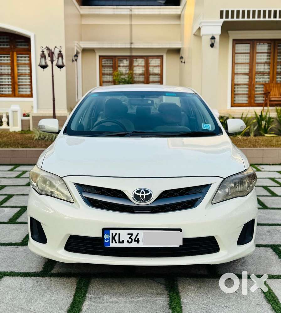 Toyota Corolla Altis 2013