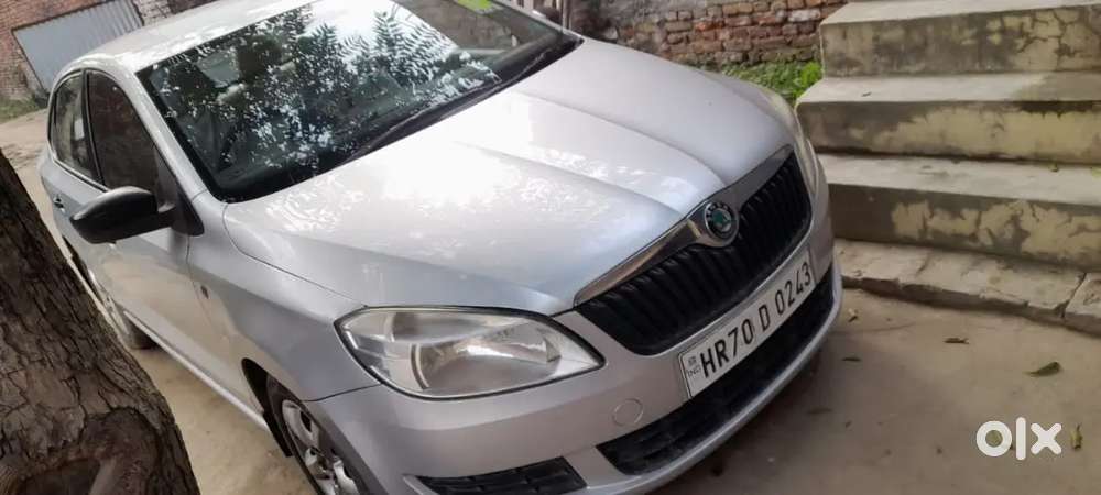 Skoda Rapid 1.6 Active 2012