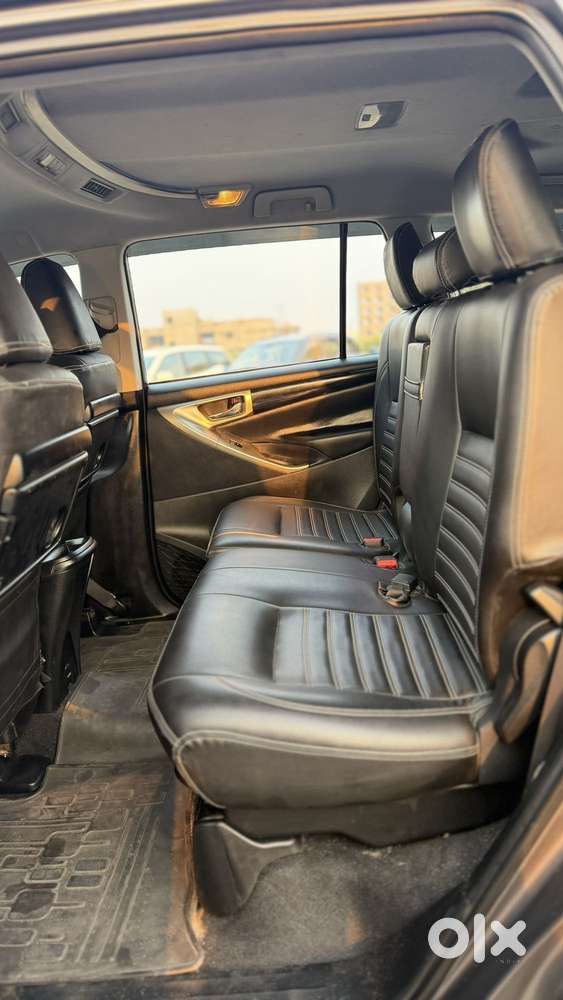 Toyota Innova Crysta 2.4 Vx Mt 8s, 2017, Diesel