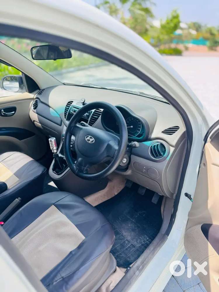 Hyundai I10 2012 (last) Family Using