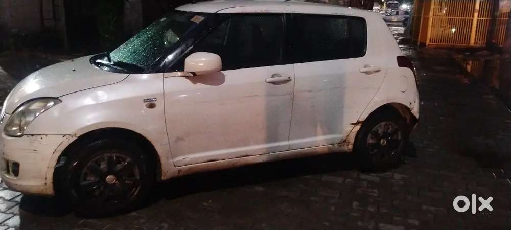 Maruti Suzuki Swift 2011 Diesel 190000 Km Driven