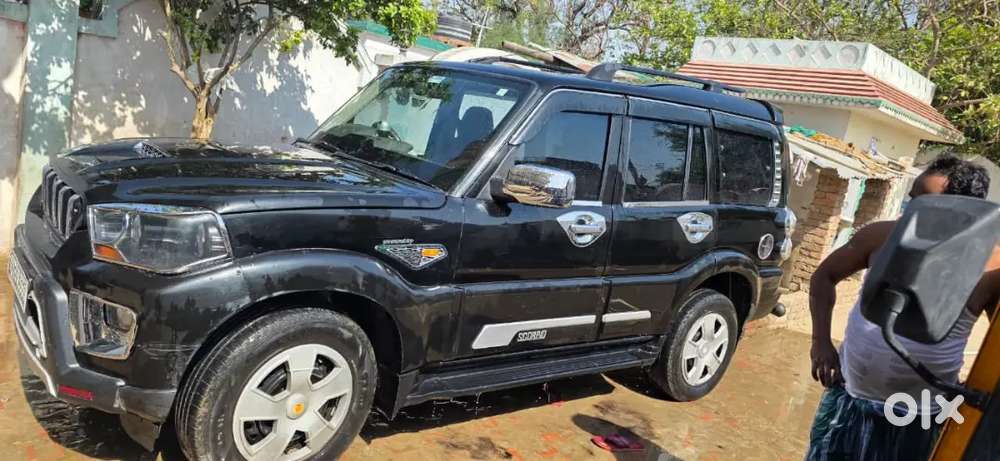 Mahindra Scorpio 2017 Diesel Well Maintained