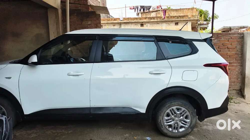 Kia Carens Premium 2024