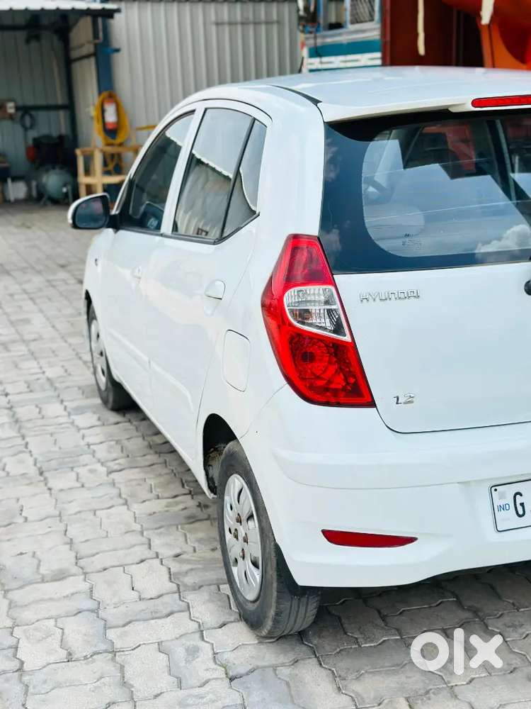 Hyundai I10 2012 Cng & Hybrids 127000 Km Driven