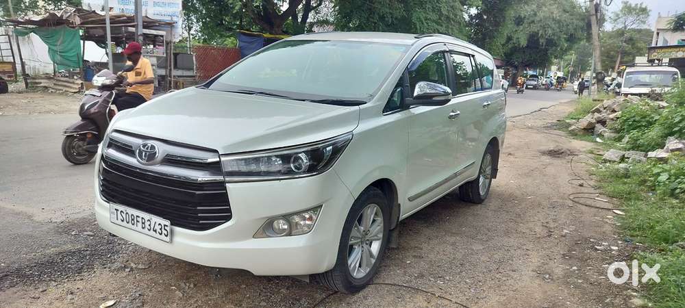 Toyota Innova Crysta 2016 Diesel 150000 Km Driven