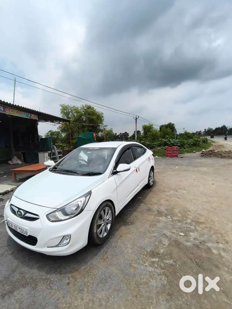 Hyundai Verna Crdi 2011 Petrol + Cng