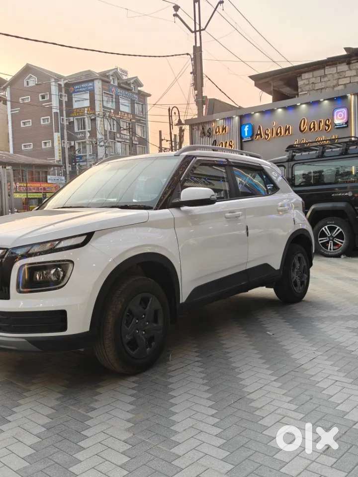 Hyundai Venue 1.2 S (o), 2025, Petrol