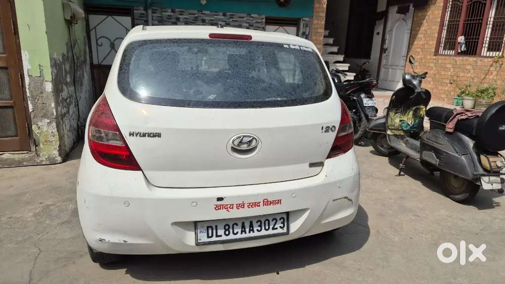 Hyundai I20 2012 Cng & Hybrids 112000 Km Driven