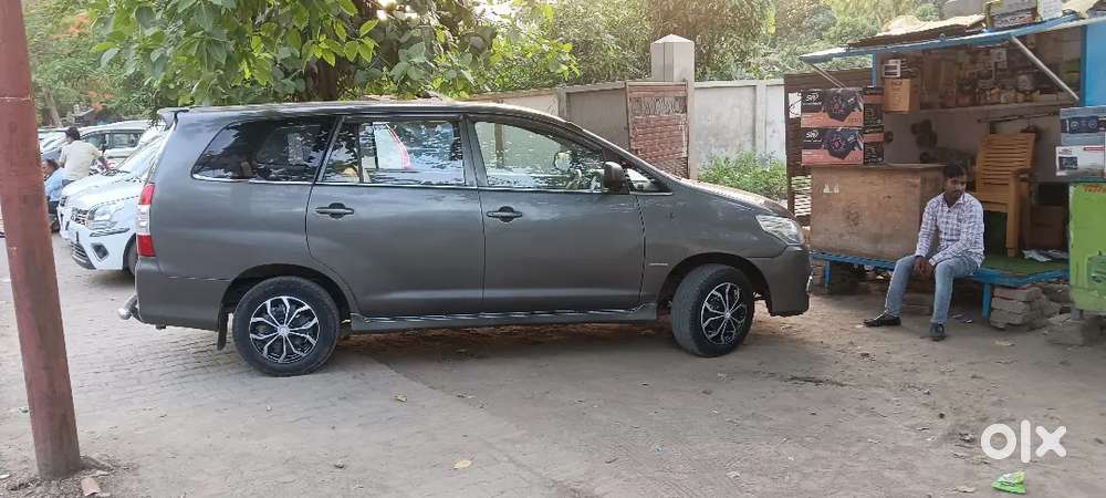 Toyota Innova 2013